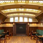 Nh Schiller Szálloda 4*