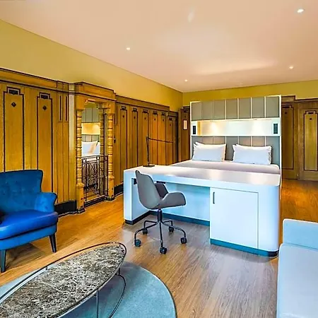 Nh Schiller Hotel 4*