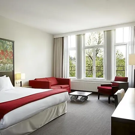 Nh Schiller Hotel