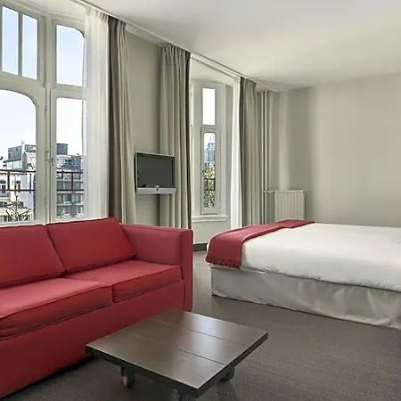 Hotel Nh Schiller 4*