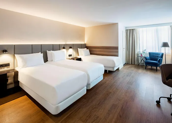 Hotel Nh Schiller 4*