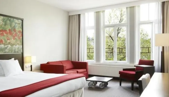 Nh Schiller Hotel 4*