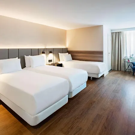 Hotel Nh Schiller 4*