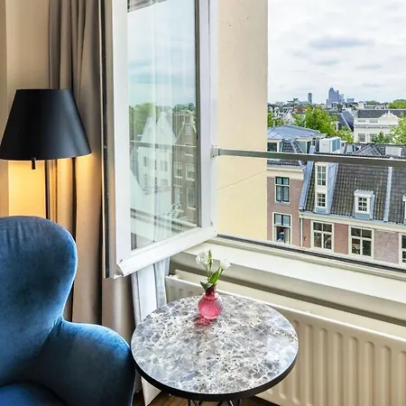 فندق إن إتش شيلر 4*